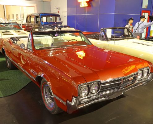 1966-Oldsmobile-Cutlass-442