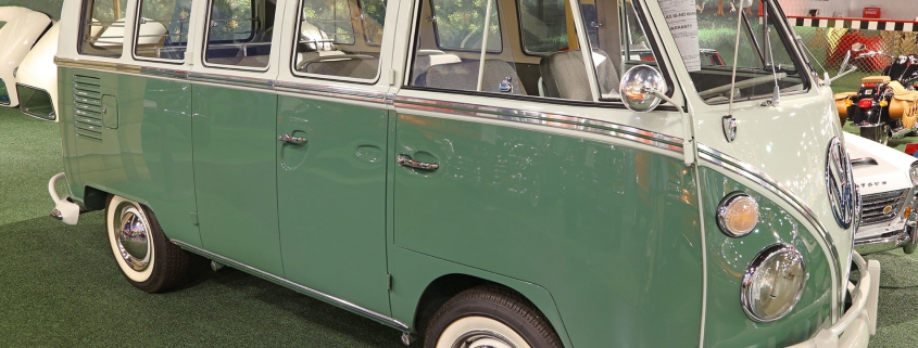1965 Volkswagen 21-Window Deluxe Microbus